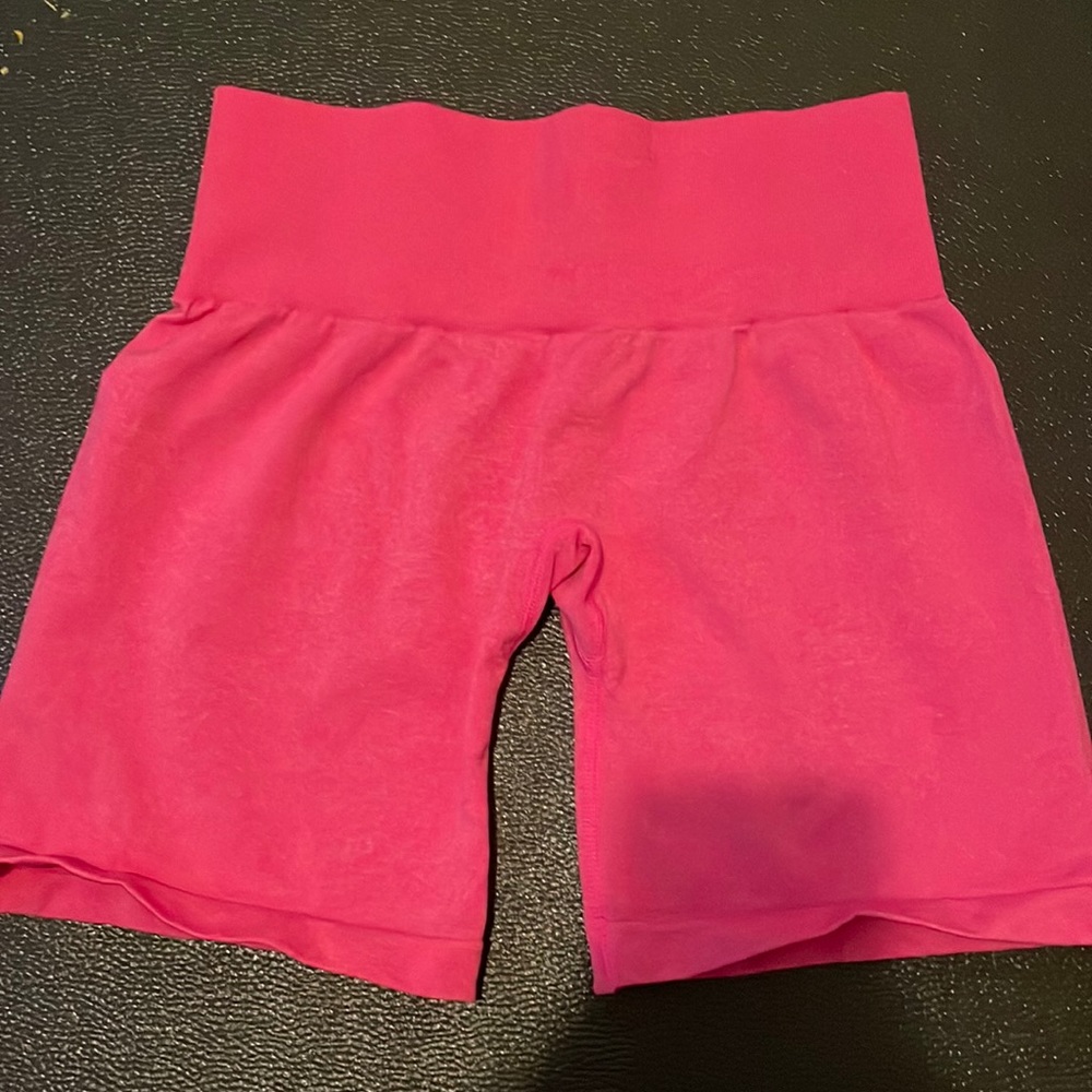 NVGTN Seamless Shorts - Pink